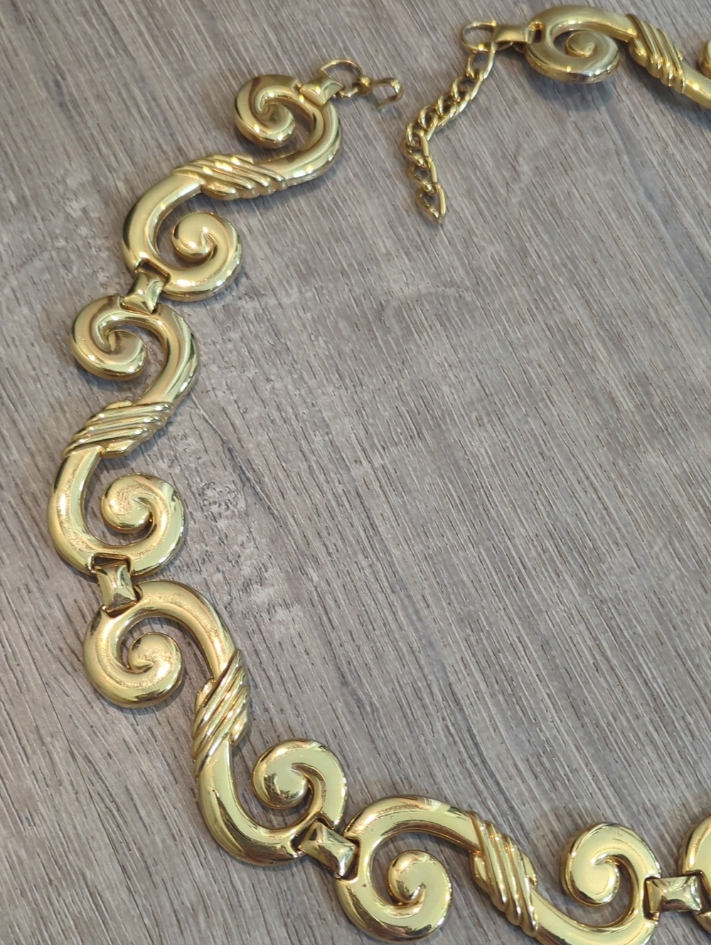Vintage 90s Escada Spain Scroll Gold  Chain Belt - Picture 3 of 9